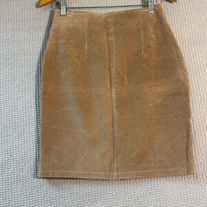 Capezio Tan Suede Mini Skirt Pencil Neutral Sz 8 Quiet Luxury W/ Flaw
